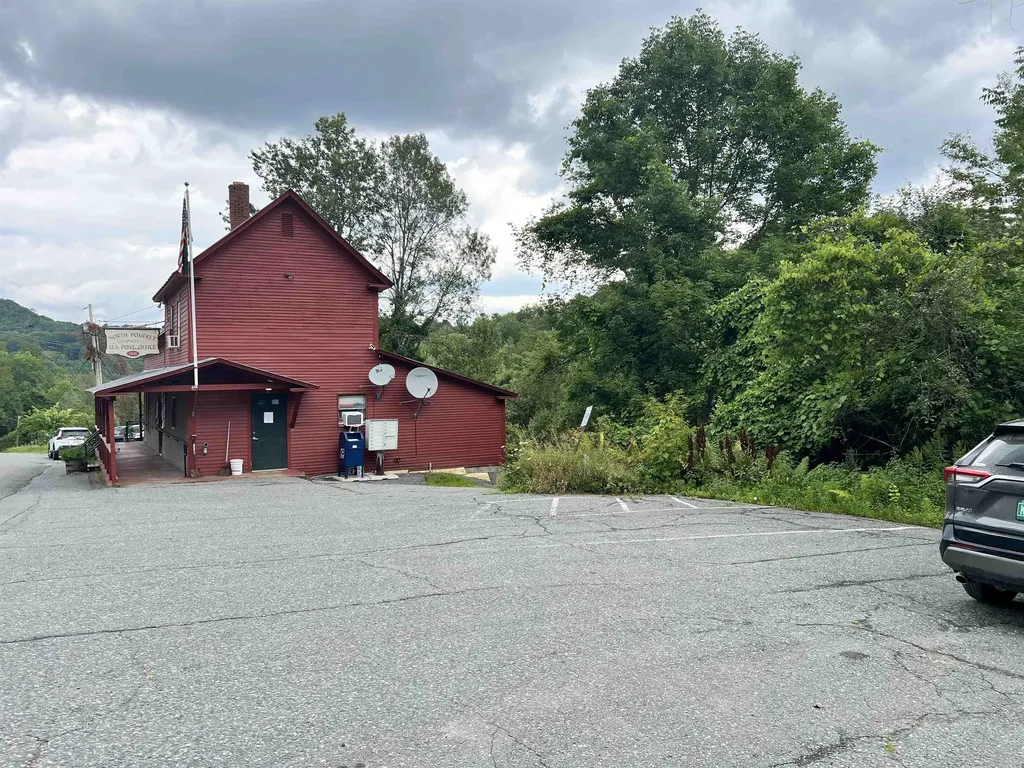 7868 Pomfret Road Pomfret VT 05053