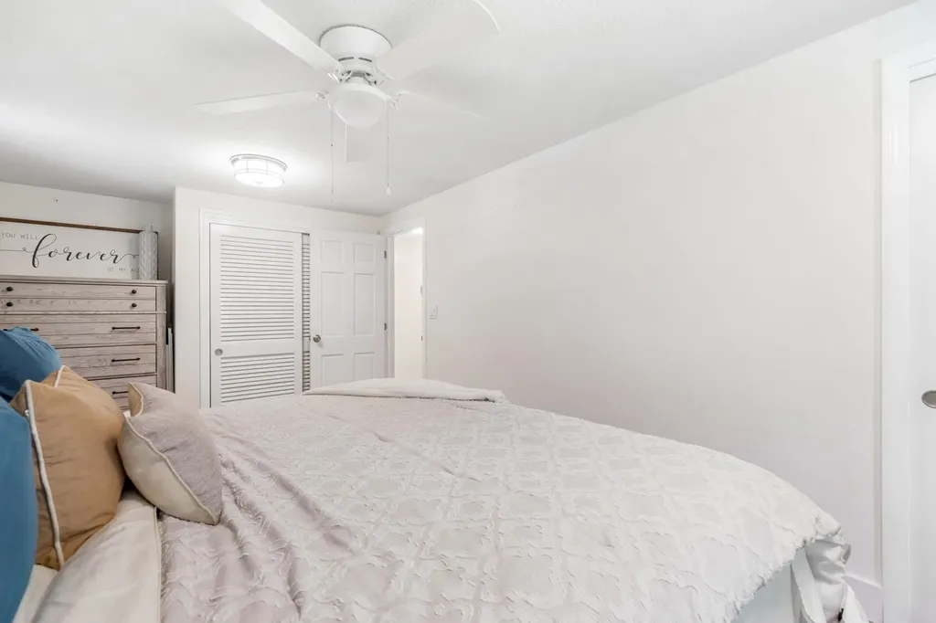 18 Frost Road Derry NH 03038