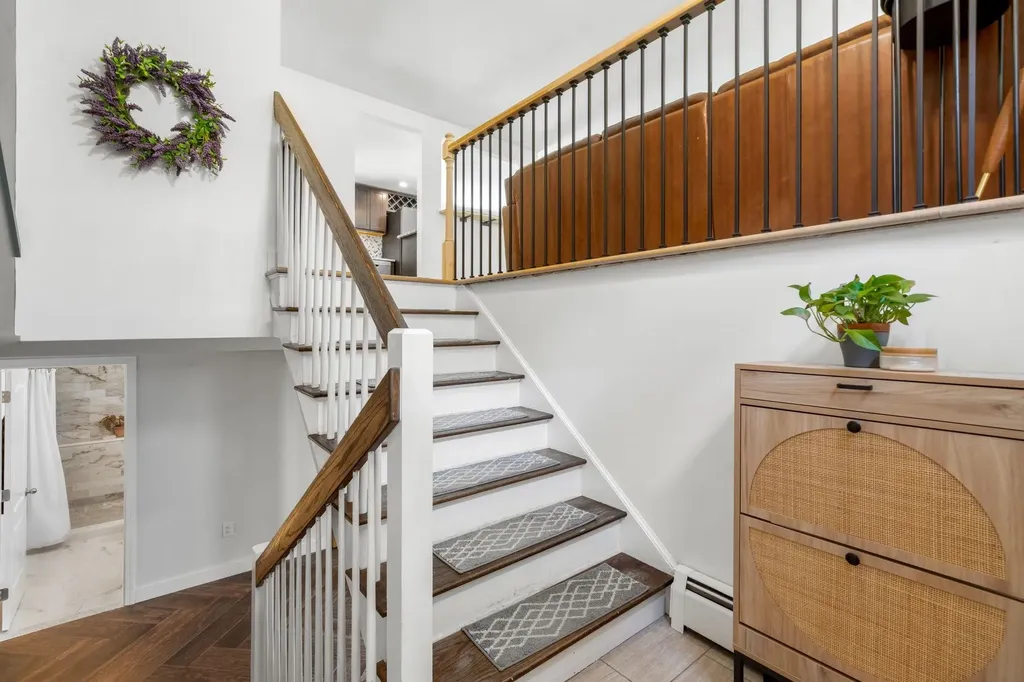 18 Frost Road Derry NH 03038