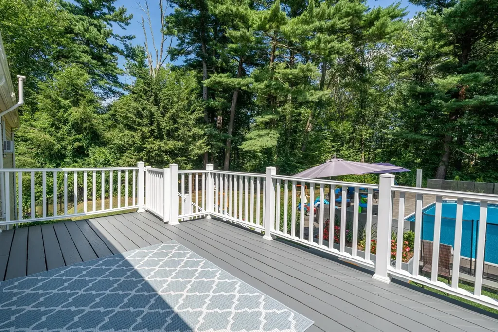 18 Frost Road Derry NH 03038