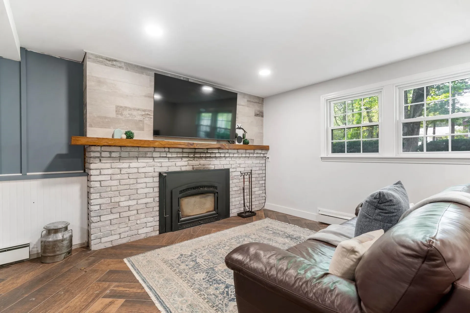 18 Frost Road Derry NH 03038
