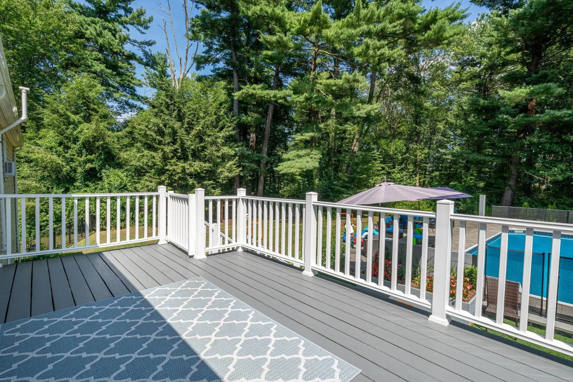 18 Frost Road Derry NH 03038