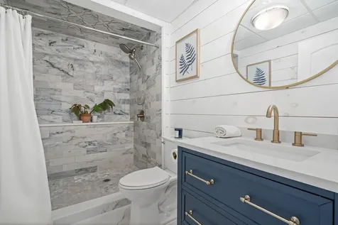 18 Frost Road Derry NH 03038