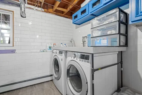 18 Frost Road Derry NH 03038