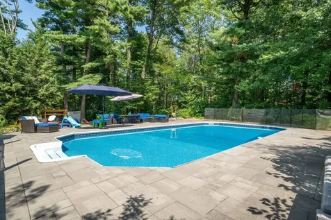 18 Frost Road Derry NH 03038