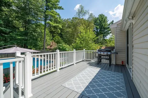 18 Frost Road Derry NH 03038