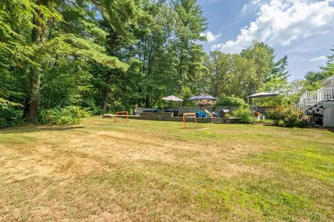 18 Frost Road Derry NH 03038