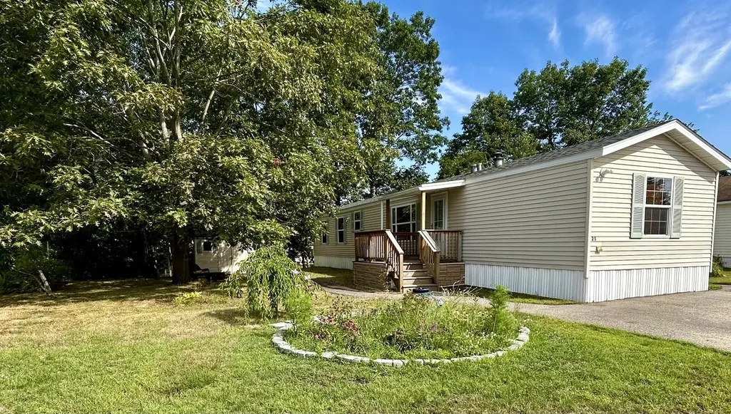 25 West Lane Rochester NH 03867