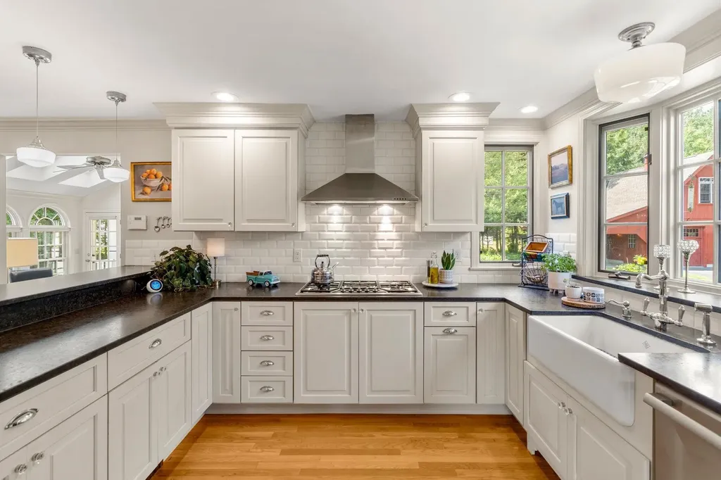 127 Liberty Hill Road Bedford NH 03110