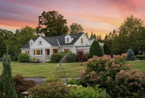 127 Liberty Hill Road Bedford NH 03110