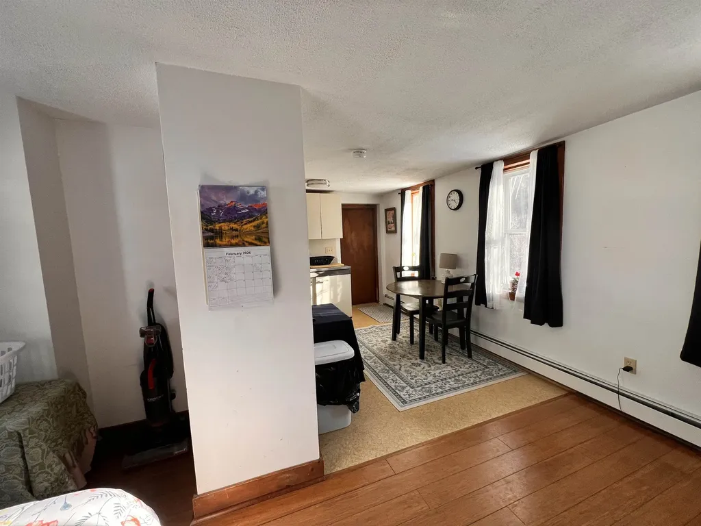 7868 Pomfret Road Pomfret VT 05053