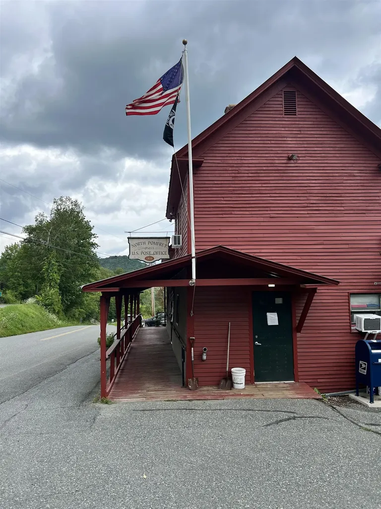 7868 Pomfret Road Pomfret VT 05053