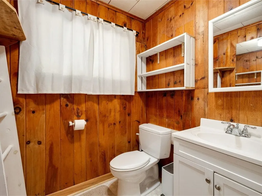 33 Campano Drive Georgia VT 05478