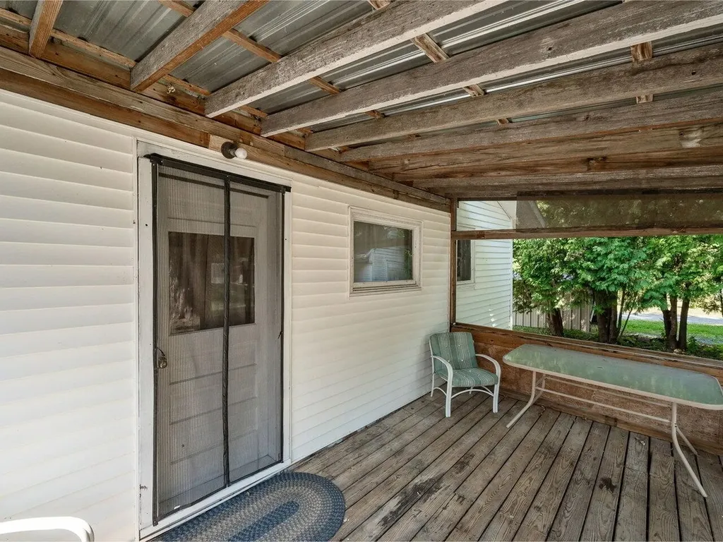33 Campano Drive Georgia VT 05478