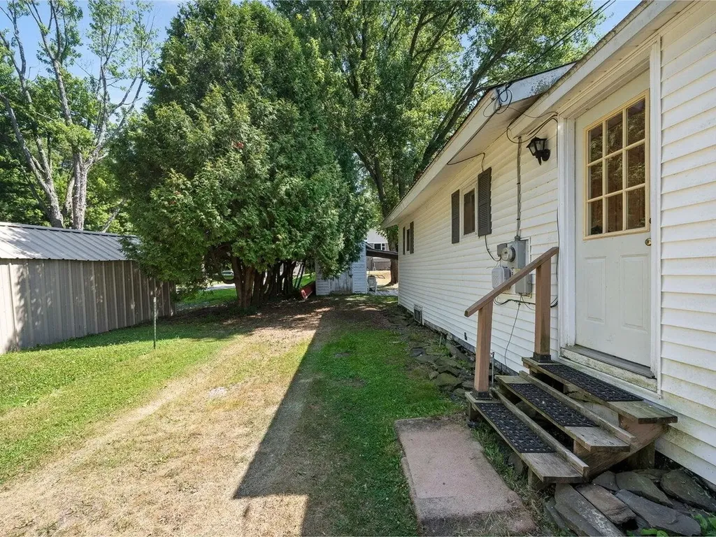 33 Campano Drive Georgia VT 05478