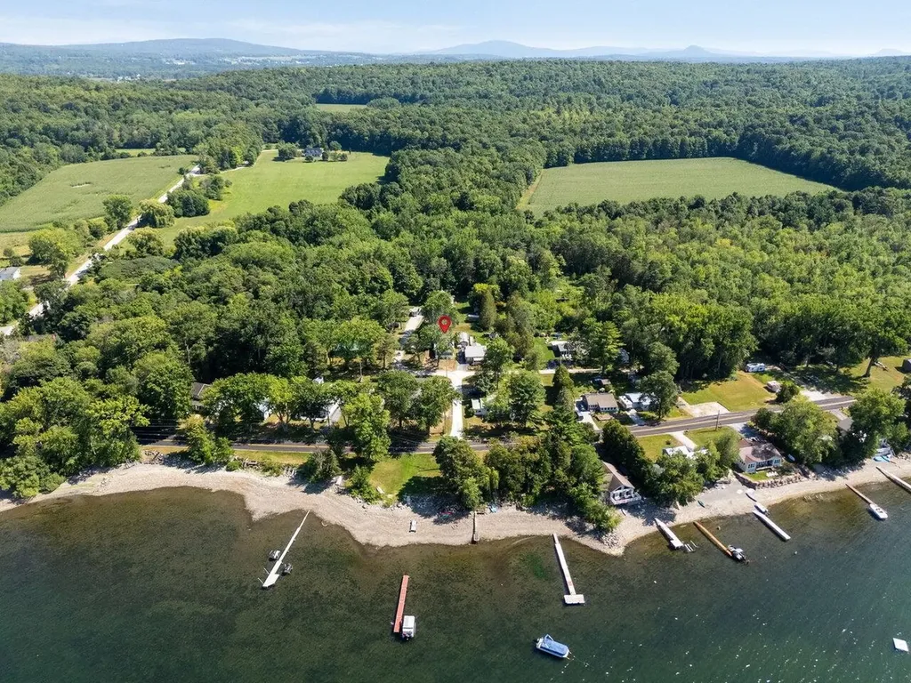 33 Campano Drive Georgia VT 05478