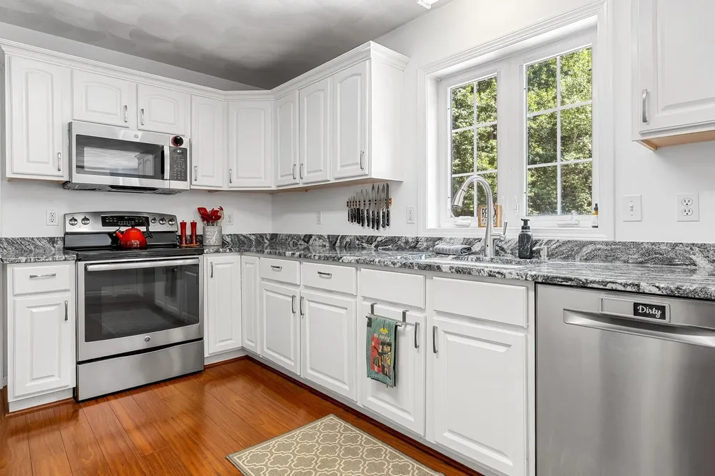 150 Kendall Pond Road Windham NH 03087