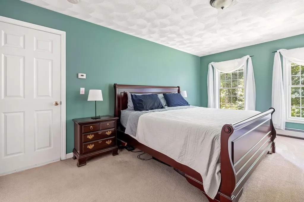 150 Kendall Pond Road Windham NH 03087