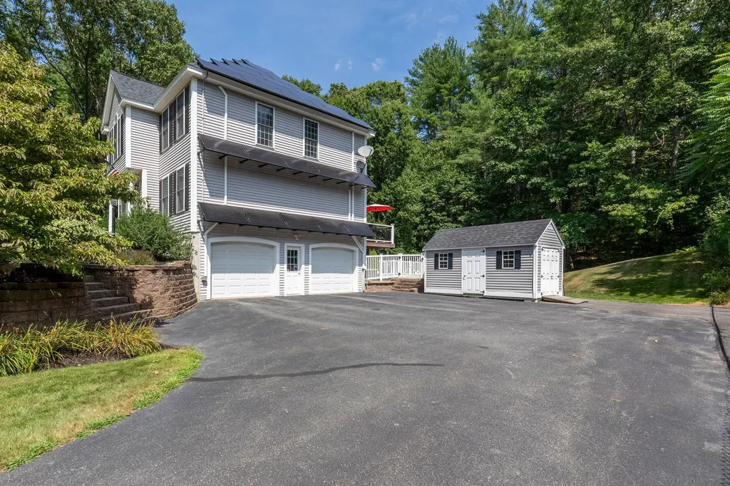 150 Kendall Pond Road Windham NH 03087