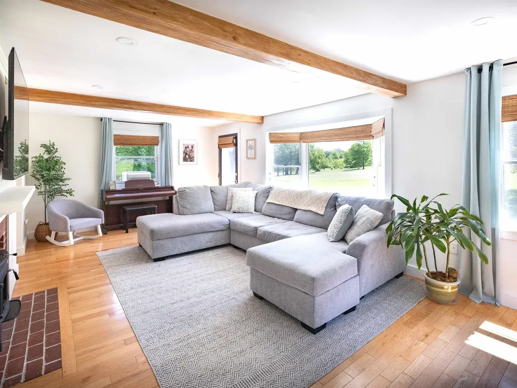 7 Edgewood Terrace Wolfeboro NH 03894