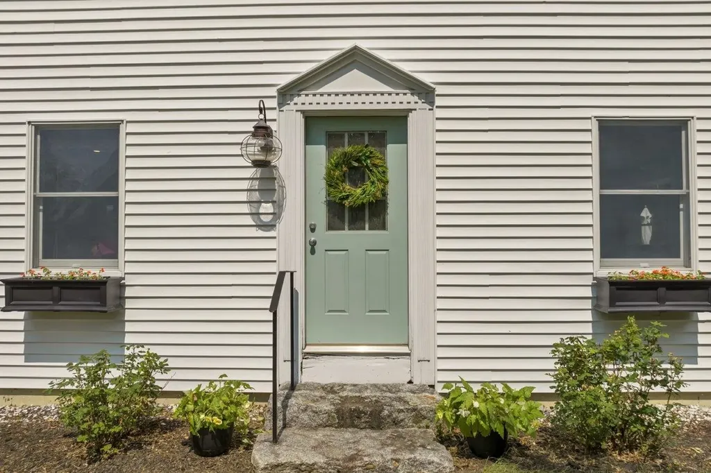 7 Edgewood Terrace Wolfeboro NH 03894