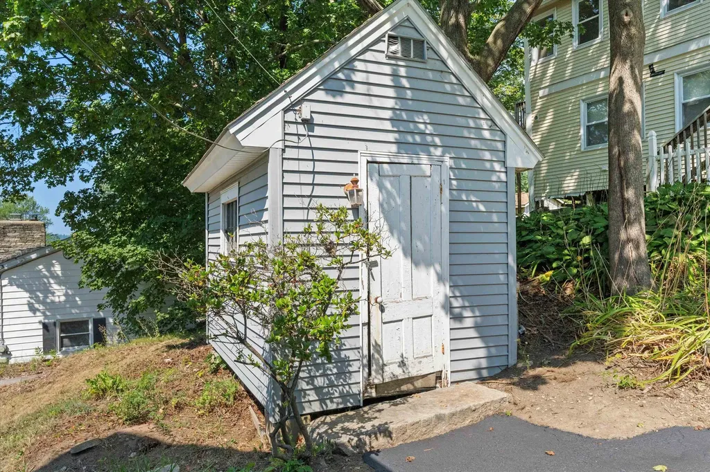 23 Pleasant Street Pembroke NH 03275