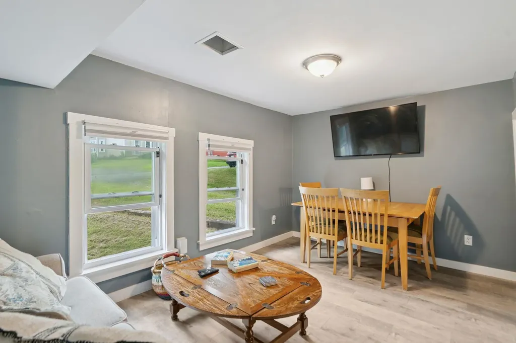 31 Pillsbury Street Enfield NH 03748