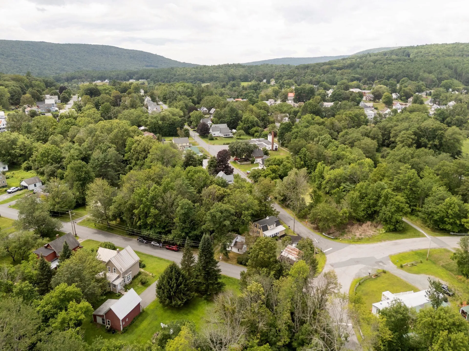 31 Pillsbury Street Enfield NH 03748