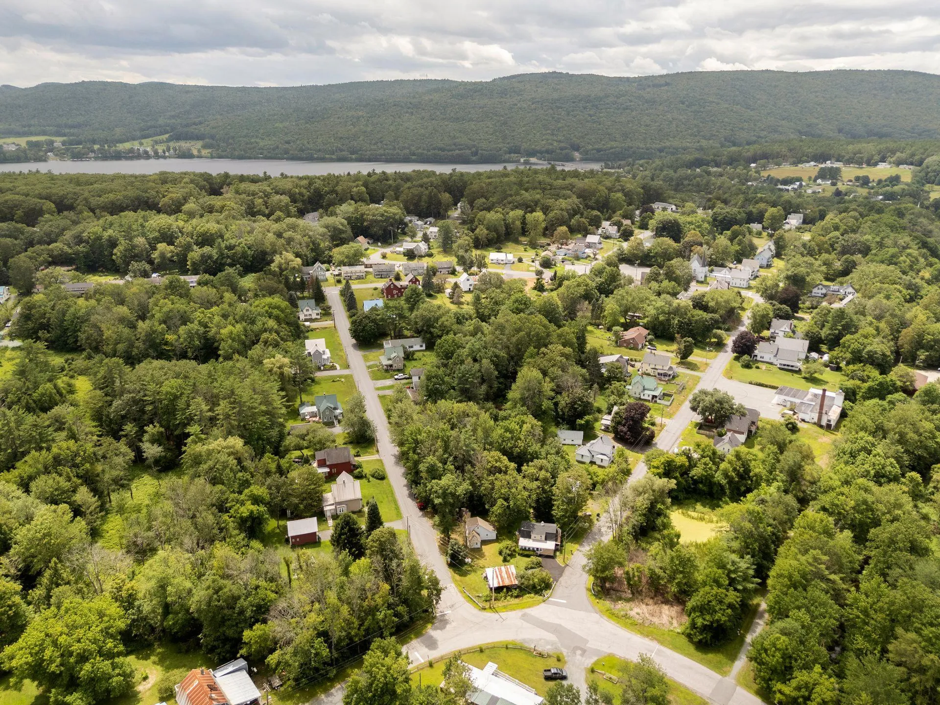 31 Pillsbury Street Enfield NH 03748