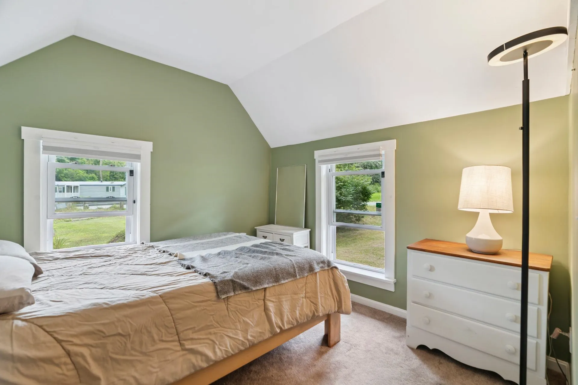 31 Pillsbury Street Enfield NH 03748