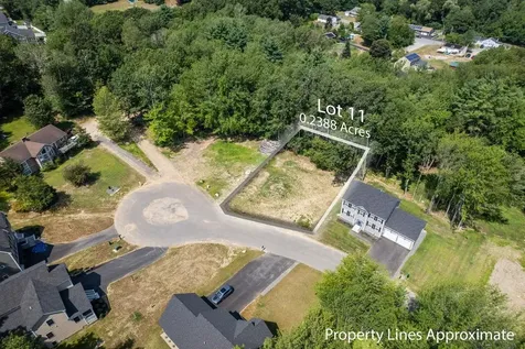 11 Valley Lane Somersworth NH 03878