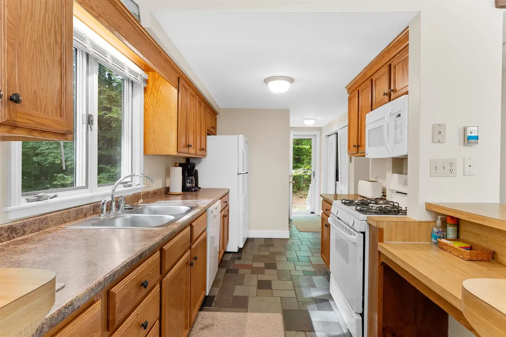 2 Biasca Place Madison NH 03849