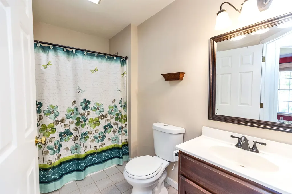 15 Foxberry Drive New Boston NH 03070