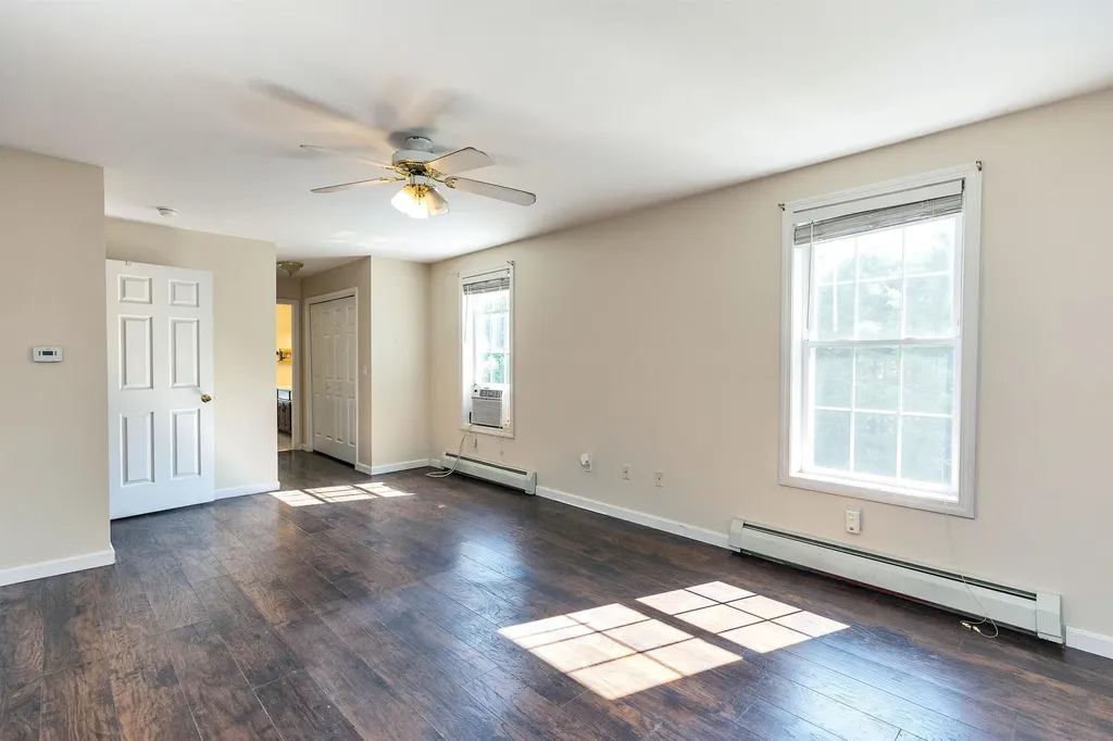 15 Foxberry Drive New Boston NH 03070