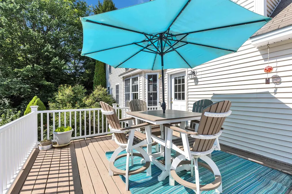 15 Foxberry Drive New Boston NH 03070