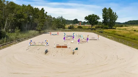 6493 Dorset Street Shelburne VT 05482-7096