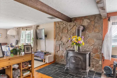 6493 Dorset Street Shelburne VT 05482-7096