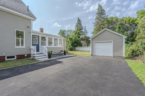 21 King Street Rochester NH 03867