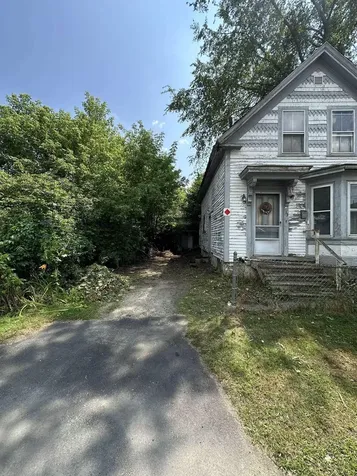 13 Monroe Street Dover NH 03820