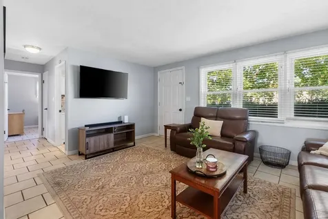 66 Kelwyn Drive Somersworth NH 03878