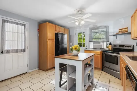 66 Kelwyn Drive Somersworth NH 03878