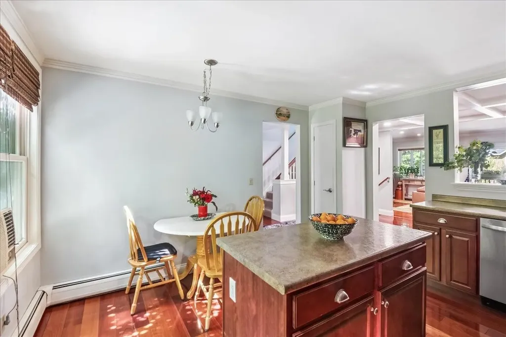 M8 Stonehedge Drive South Burlington VT 05403