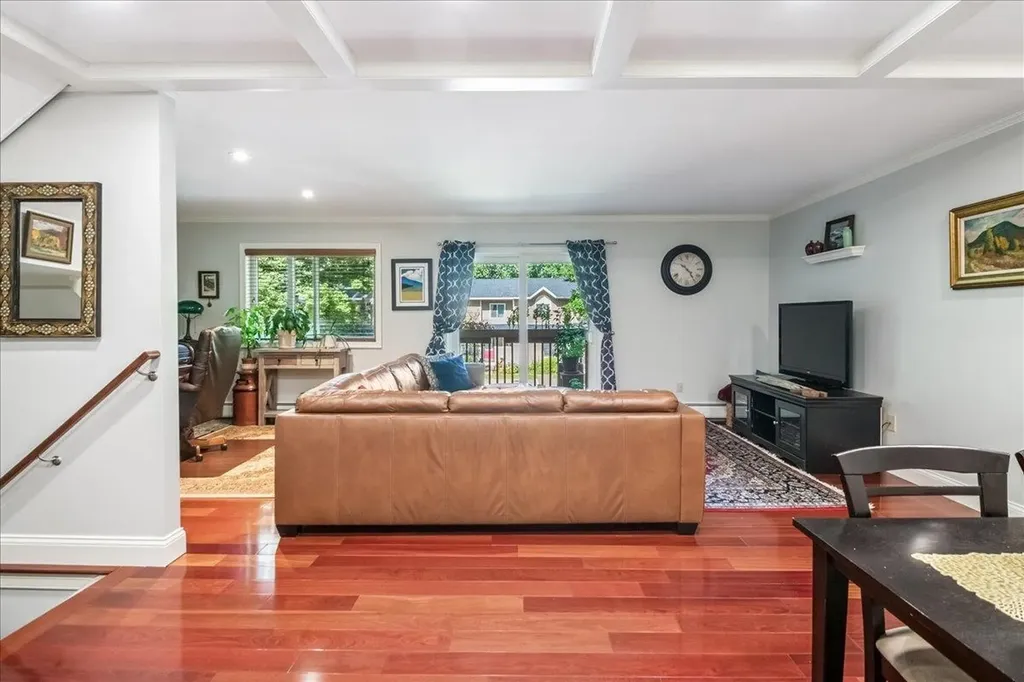 M8 Stonehedge Drive South Burlington VT 05403