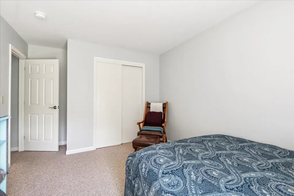 M8 Stonehedge Drive South Burlington VT 05403