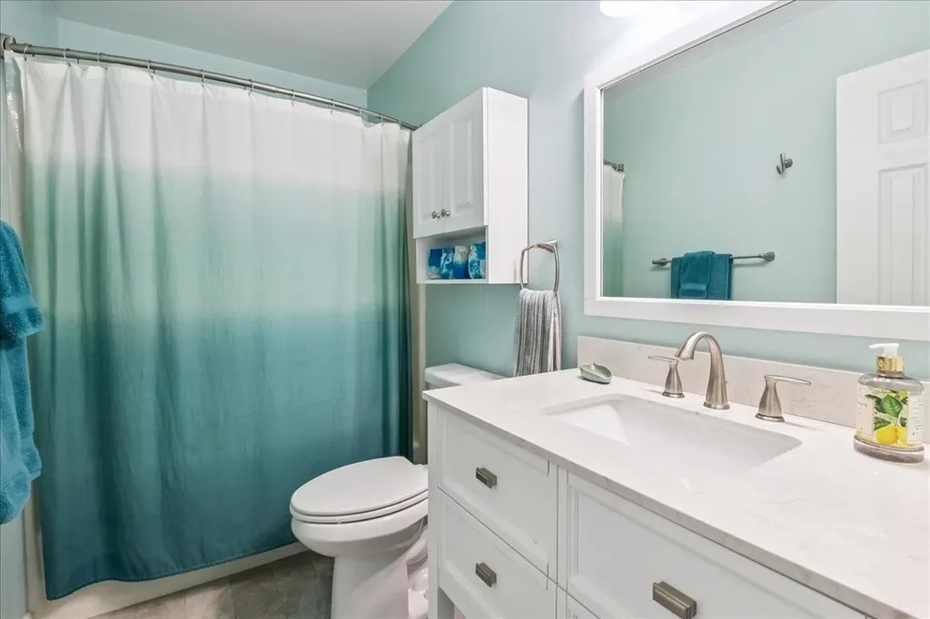 M8 Stonehedge Drive South Burlington VT 05403