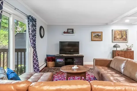 M8 Stonehedge Drive South Burlington VT 05403