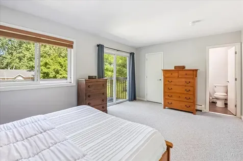 M8 Stonehedge Drive South Burlington VT 05403