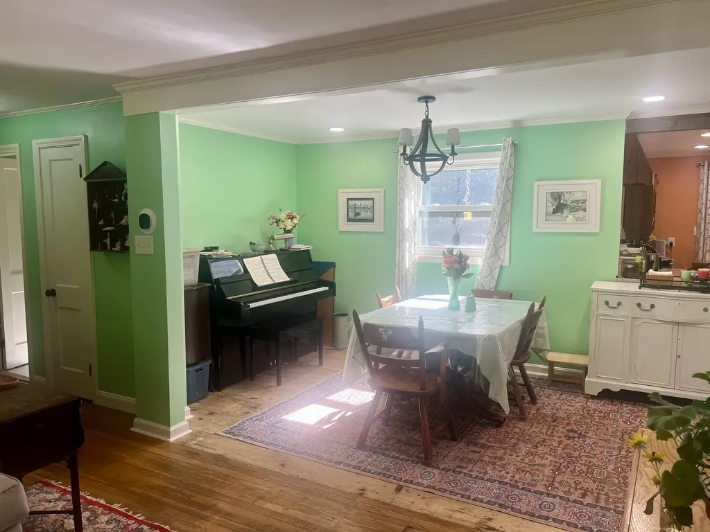 241 Calef Highway Lee NH 03861