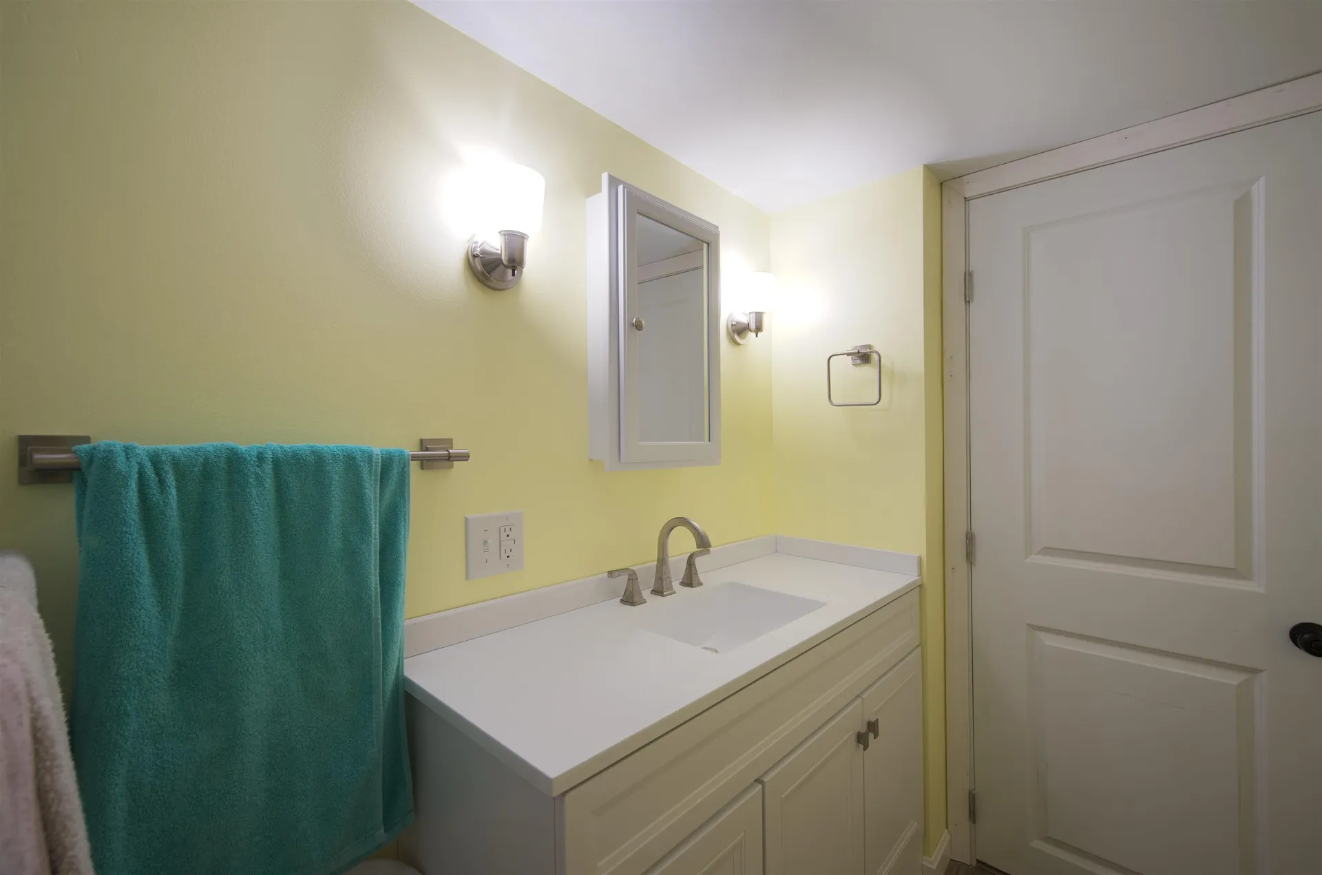 241 Calef Highway Lee NH 03861