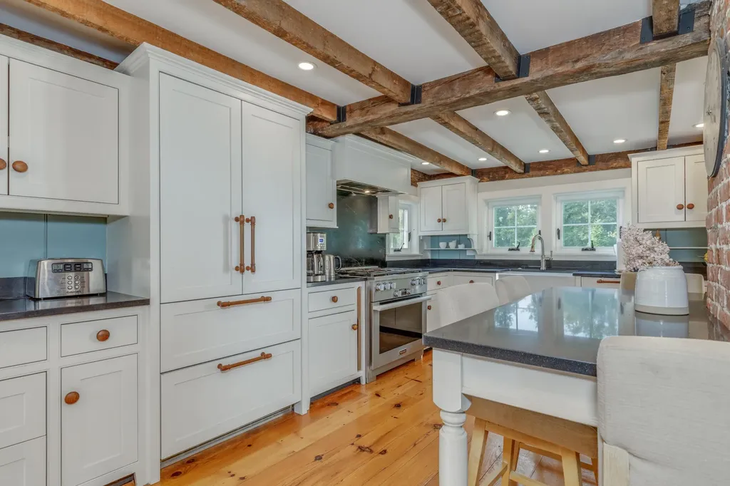 61 Mountain Road Concord NH 03301